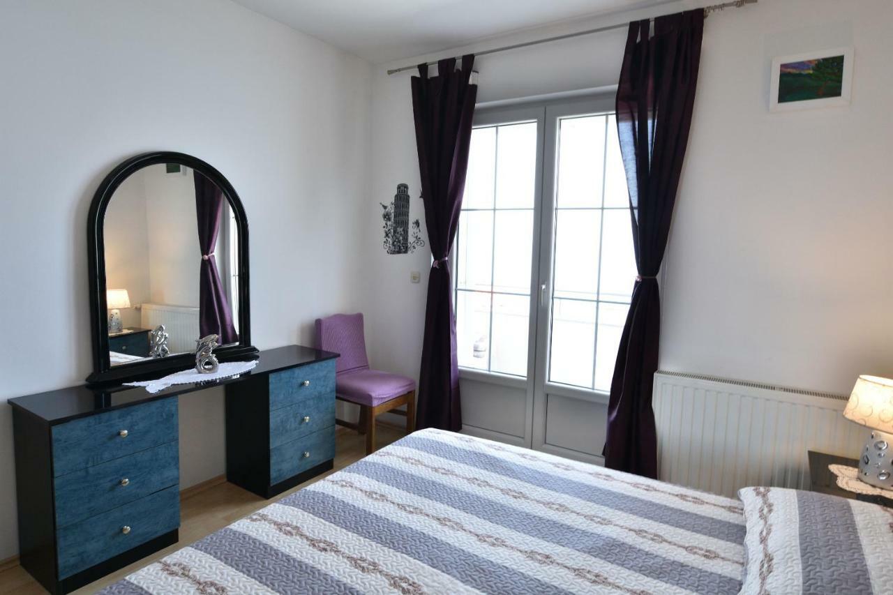 Apartments Brico Primošten Extérieur photo