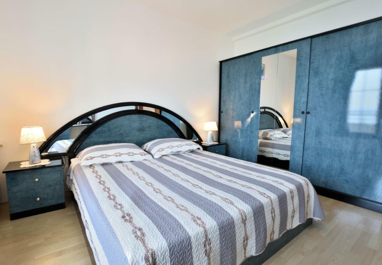 Apartments Brico Primošten Extérieur photo