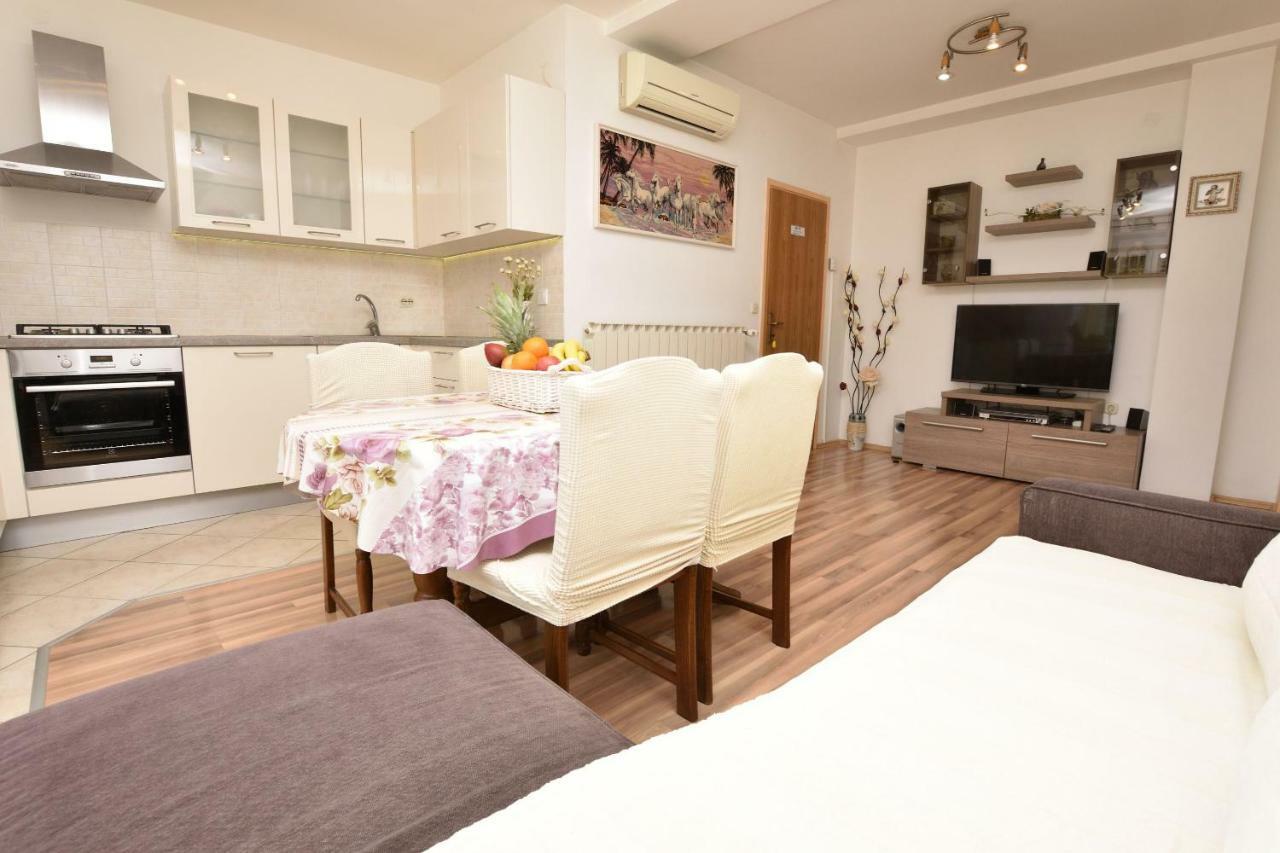 Apartments Brico Primošten Extérieur photo
