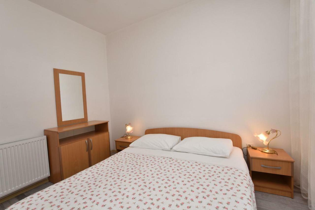 Apartments Brico Primošten Extérieur photo