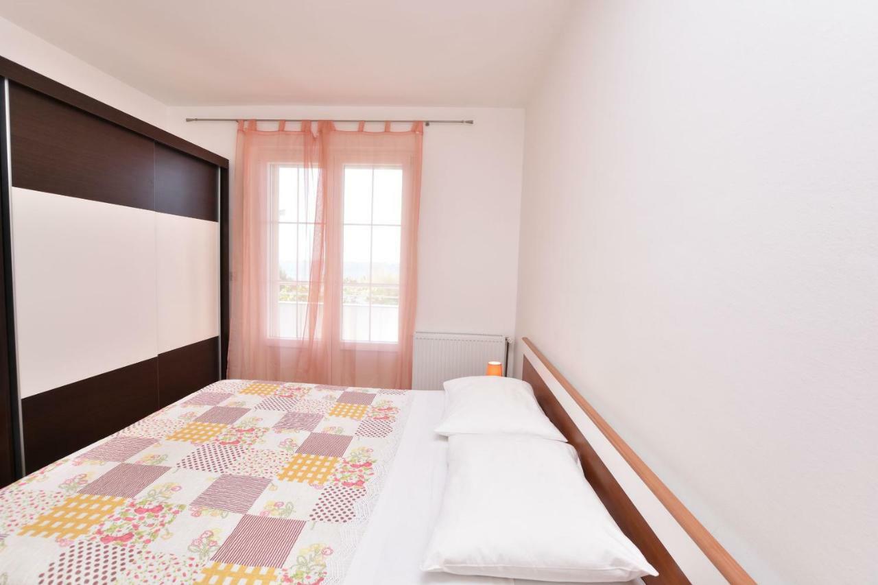 Apartments Brico Primošten Extérieur photo